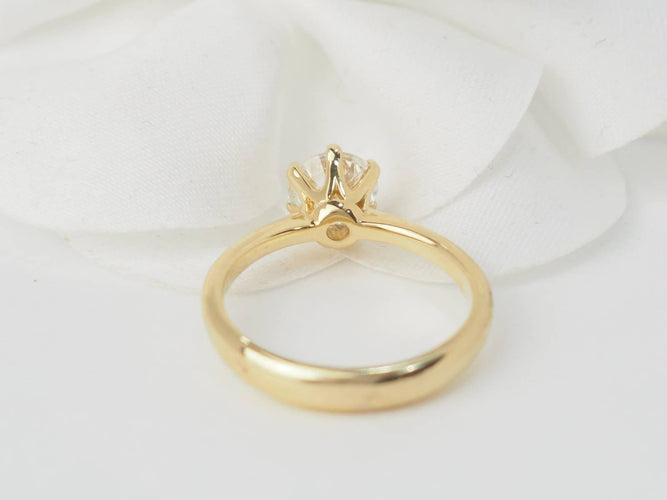 Bague 52 Bague solitaire en or jaune et diamant synthétique 58 Facettes 31902