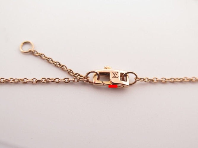 Collier collier LOUIS VUITTON pendentif idylle blossom or diamants 58 Facettes 258073