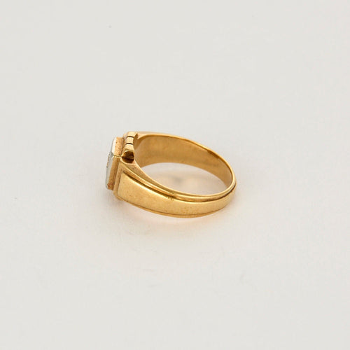 Bague 49 Chevalière or jaune et gris centré d'un diamant 58 Facettes CAN1105