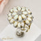 Bague fleur impressionnante en or 14 carats ornée d'opales lumineuses