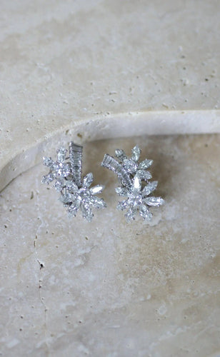 Boucles d'oreilles Guillemin & Soulaine Clips d'Oreilles Fleur Diamants 58 Facettes