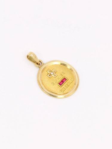 Pendentif Médaille amour AUGIS ronde Plus qu'hier moins que demain or jaune diamant rubis 58 Facettes J629