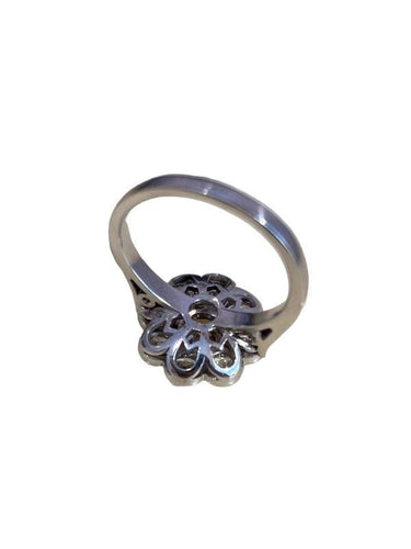 Bague 53 Bague Marguerite, en or blanc 18k et diamants 58 Facettes