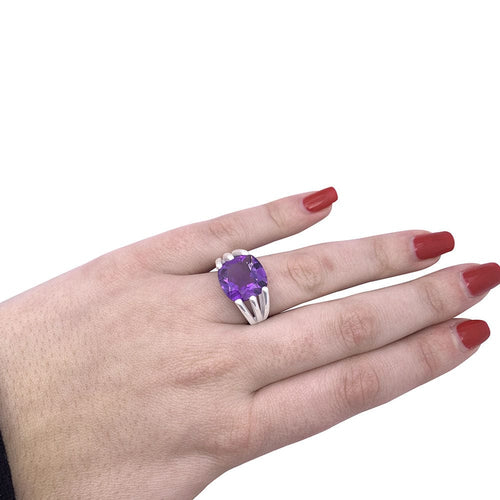 Bague 52 Bague Poiray "Fil" or blanc, améthyste. 58 Facettes 33622