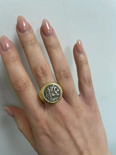 Bague Bague en or et argent massif représentant Alexandre le Grand, pièce de monnaie Bulgari 58 Facettes