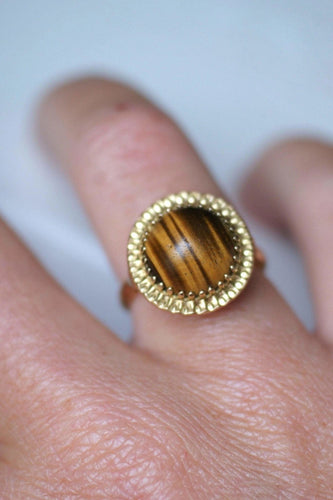 Bague 53 Bague cocktail vintage or jaune et quartz oeil de tigre 58 Facettes