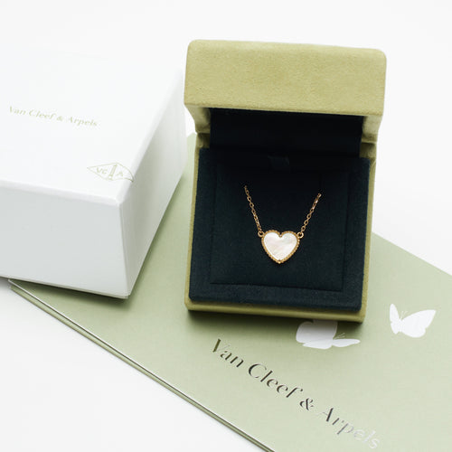 Collier Van Cleef & Arpels - Collier Lucky Alhambra Heart or jaune - nacre blanche 58 Facettes vca-n-yg-hrt-mop