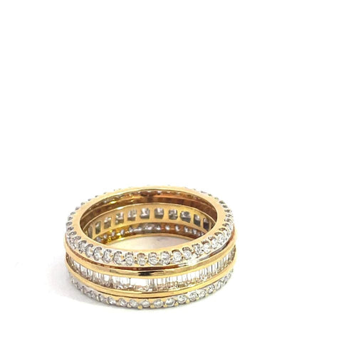 Bague Bague en or jaune et diamants sans fin 58 Facettes UN0132