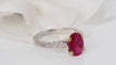 Bague Bague en or blanc, rubis ovale et diamants 58 Facettes 28513