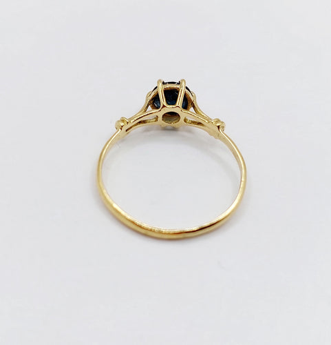 Bague 51 Bague - Solitaire vintage en or 18k et saphir naturel 0,50 carat 58 Facettes A06640
