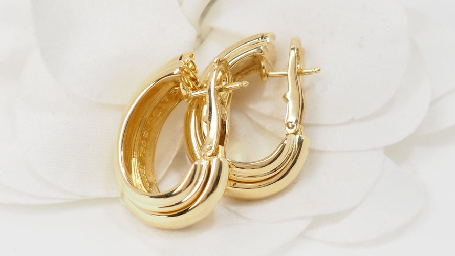 Boucles d'oreilles PIAGET - Boucles d'oreilles Possession en or jaune et diamants 58 Facettes 32654