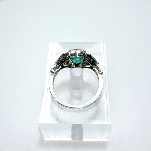 Bague 52 Bague Art Déco en platine avec onyx, diamants et émeraude. 58 Facettes 50389