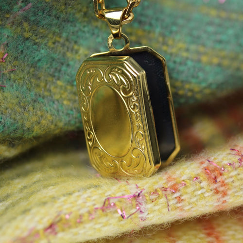 Pendentif Pendentif médaillon or jaune rectangulaire 58 Facettes 24-329