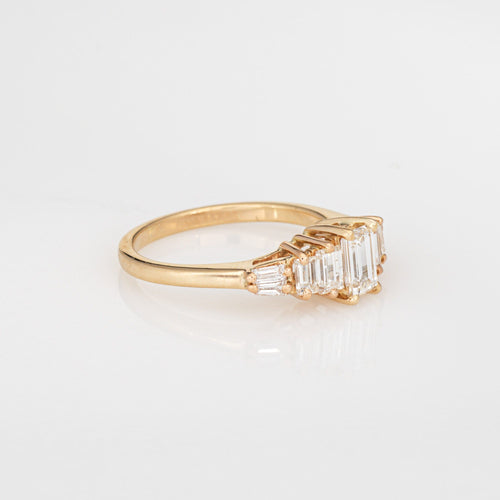 Bague 54 Bague d'anniversaire vintage en or jaune 14 carats, taille 7, sertie de 5 diamants (1,40 ct au total). 58 Facettes G14065