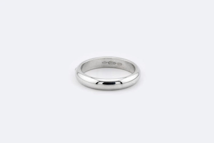 Bague Alliance en or blanc avec diamant 58 Facettes anl515