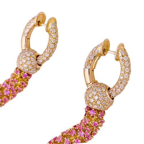 Boucles d'oreilles Boucles d'oreilles souples, or jaune, diamants, saphirs roses. 58 Facettes 34082