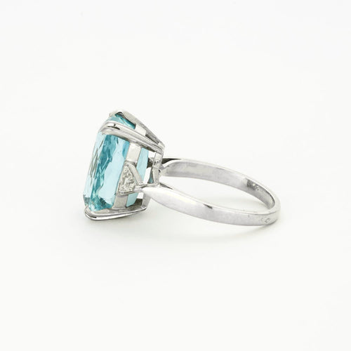 Bague 56 Bague or gris ornée d'une aigue marine 58 Facettes GU72