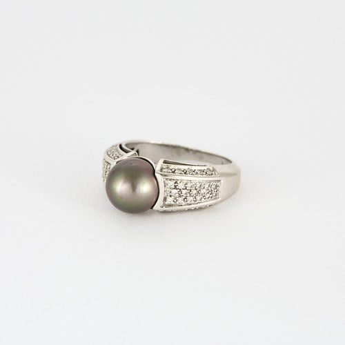 Bague 55 Bague jonc or blanc, perle de culture et diamants 58 Facettes 240760