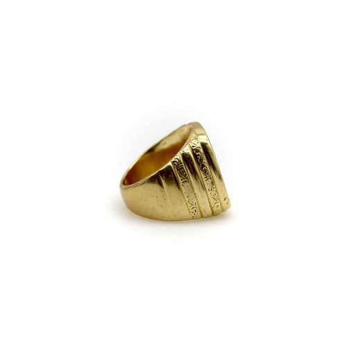 Bague Chevalière en or 18 carats avec émail gravé à la main et motif symétrique 58 Facettes