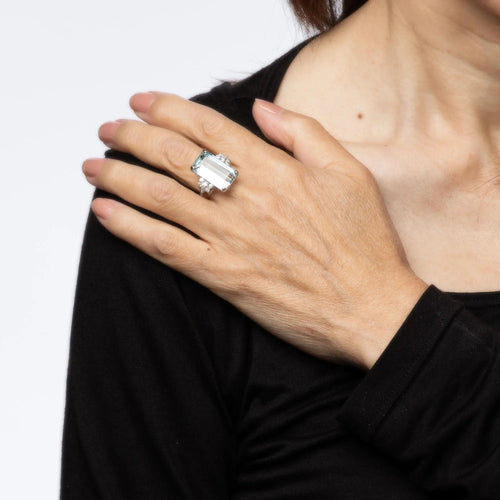 Bague Bague vintage en or blanc 14 carats avec diamants et aigue-marine allongée 11 carats, taille 6 58 Facettes G13670