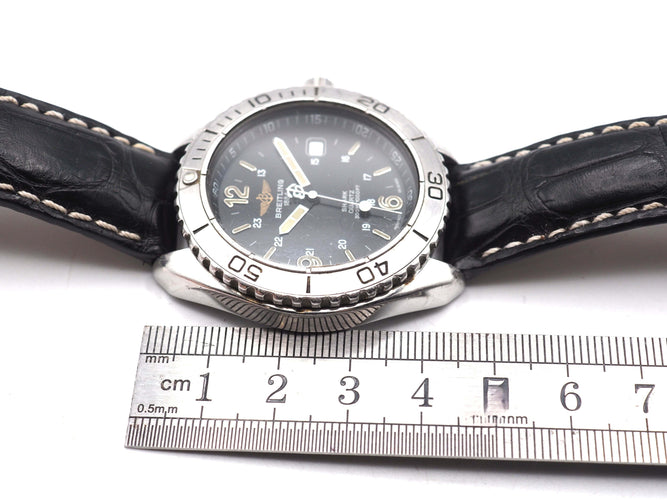 Montre Breitling - Montre Shark 58 Facettes