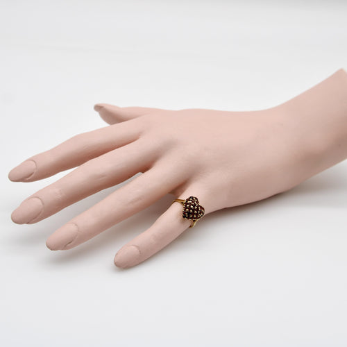 Bague vintage en or jaune avec cœur pavé de grenats