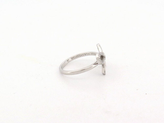 Bague 53 bague TIFFANY & CO noeud platine 950 diamants 58 Facettes 260905