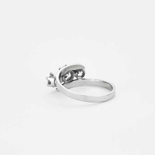 Bague 54 Bague or gris trois diamants 58 Facettes GU19