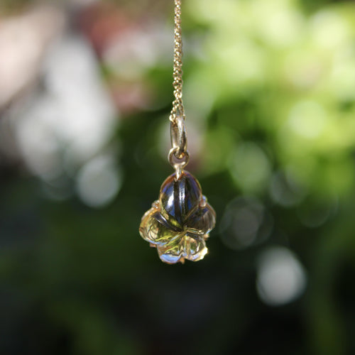 Pendentif Breloque fleur de citrine sculptée à la main en or 14 carats, signée 58 Facettes A2006W