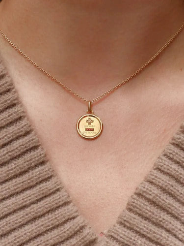 Pendentif AUGIS - Médaille amour ronde or jaune diamant rubis 58 Facettes J505