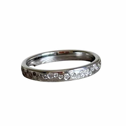 Bague 53 Bague alliance en or blanc 18 carats et diamants 0,60 carat 58 Facettes 365
