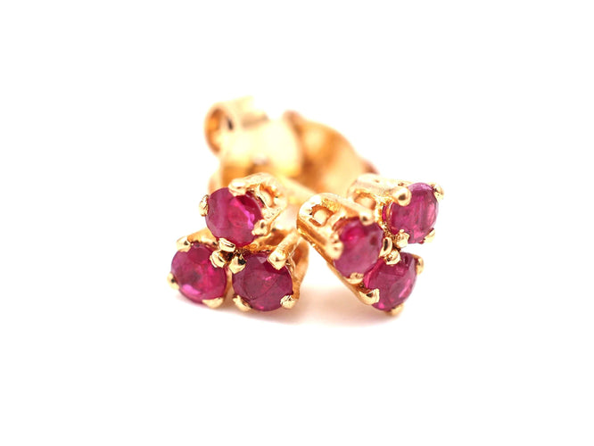 Boucles d'oreilles Boucles d'oreilles en or jaune 750 mil et rubis 58 Facettes