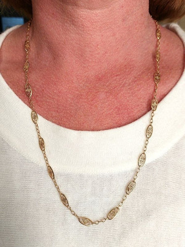 Collier Collier ancien or jaune filigrane 58 Facettes 092121