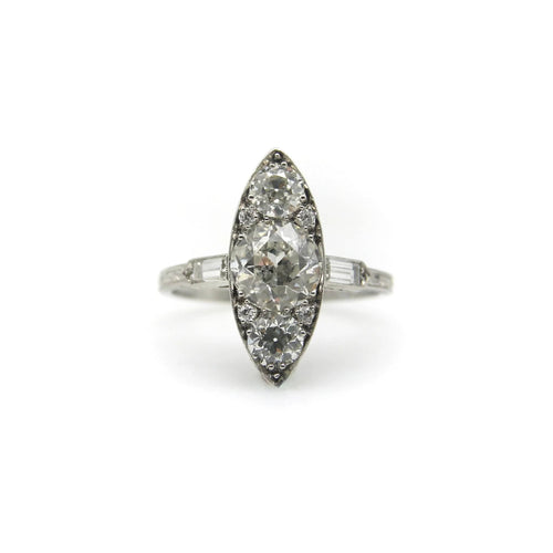 Bague 57 Bague en forme de navette en diamant de taille européenne ancienne en platine édouardienne 58 Facettes