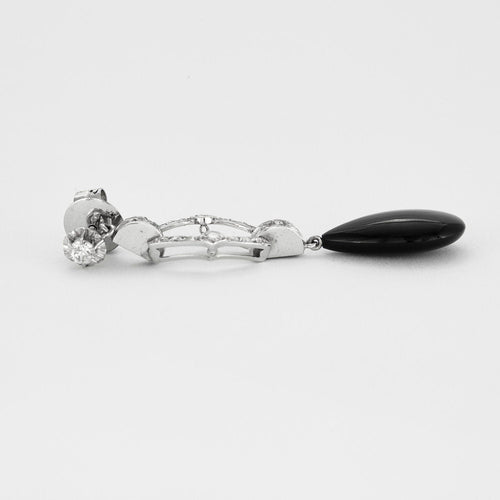 Boucles d'oreilles Boucles d’oreilles style Art Déco Onyx et diamants 58 Facettes