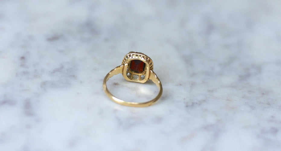 Bague 59 Bague ancienne grenat et diamants 58 Facettes