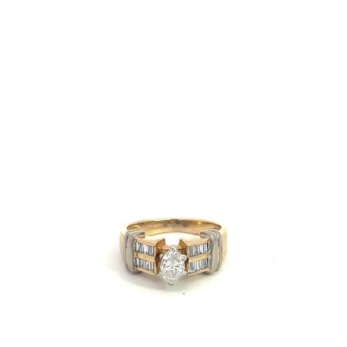 Bague Bague en or jaune sertie de diamants Navette et Baguette 58 Facettes UN0147