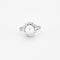 Bague 56 Bague or blanc perle akoya et diamants 58 Facettes
