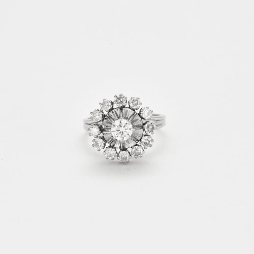 Bague 53 Bague marguerite vintage or blanc et diamants 58 Facettes 240 200