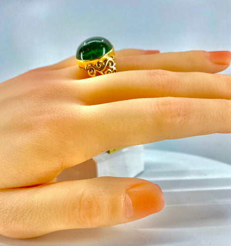Bague 57 Bague en or jaune ornée tourmaline verte cabochon 58 Facettes AB314