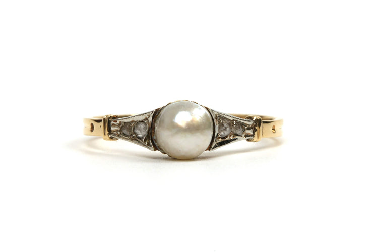 Bague 57 Bague Art Déco or jaune, perle et diamants 58 Facettes B471
