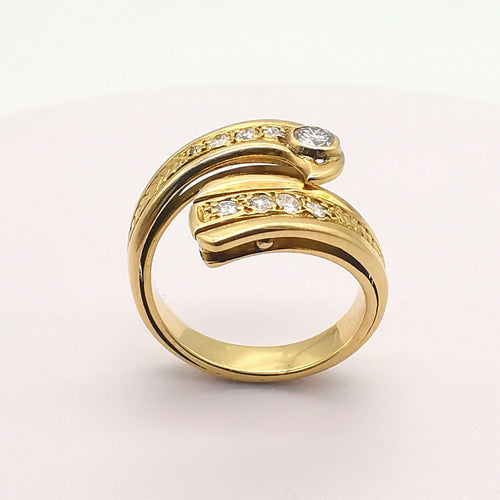 Bague 56 Bague or jaune 18 carats sertie de diamants de 0.54 carat 58 Facettes