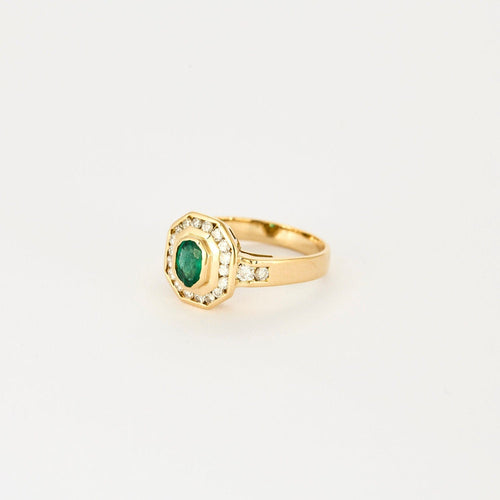 Bague 49.5 Bague vintage en or jaune 18K, diamants et émeraude. 58 Facettes