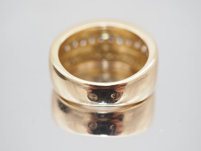 Bague 53 Bague ruban or jaune, triple rangée diamants 58 Facettes