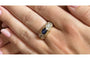 Bague ancienne en or jaune avec saphir et diamants, Pays-Bas.