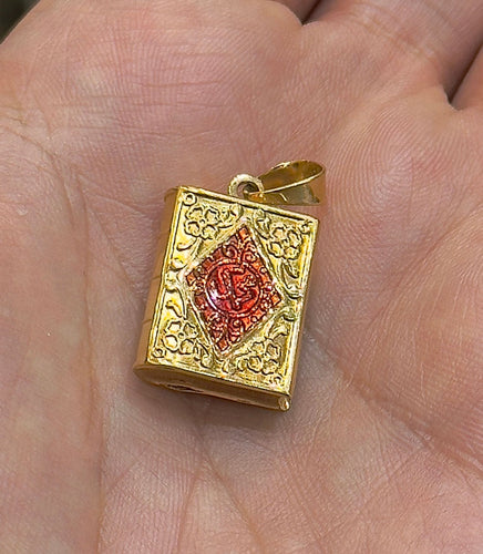 Pendentif Pendentif religieux en or jaune 58 Facettes