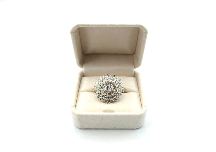 Bague 56 Anello - Anello en or blanc 18k et diamants 58 Facettes