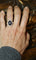 Bague 54 Bague Fleur or jaune, diamants, saphirs 58 Facettes 595