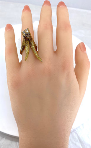 Bague Bague en or 18 carats sertie de diamants signée MAUBOUSSIN 1967 58 Facettes