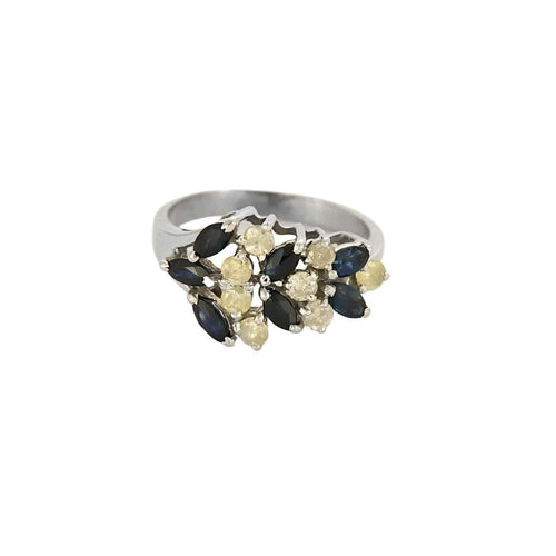 Bague 57 Bague en or blanc, diamants et saphirs 58 Facettes PER00662